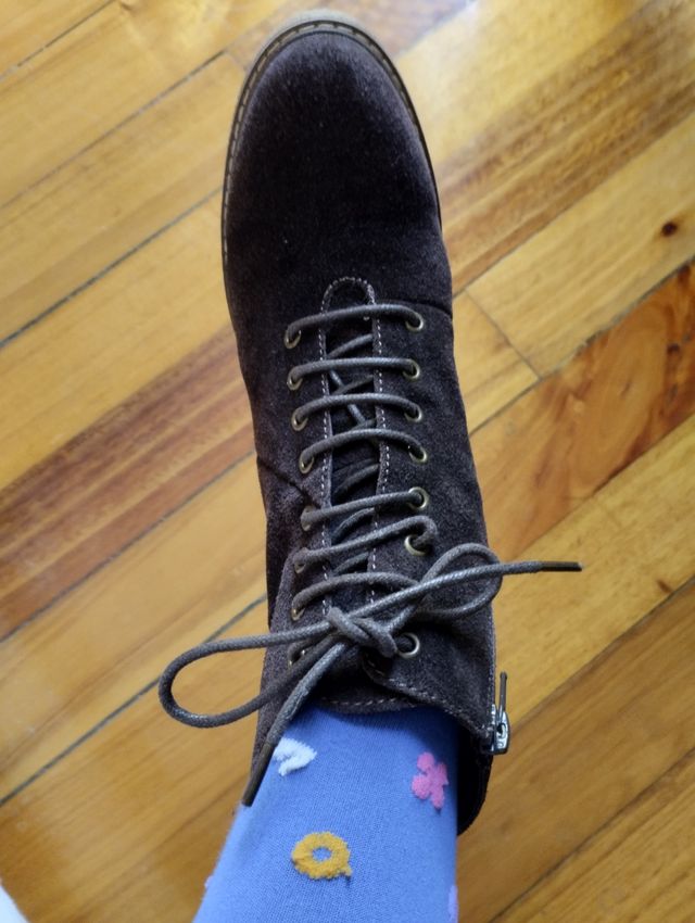 Botines serraje talla 40