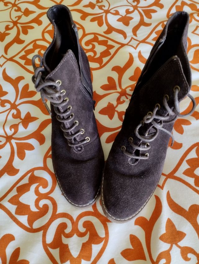 Botines serraje talla 40