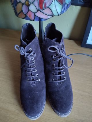 Botines serraje talla 40