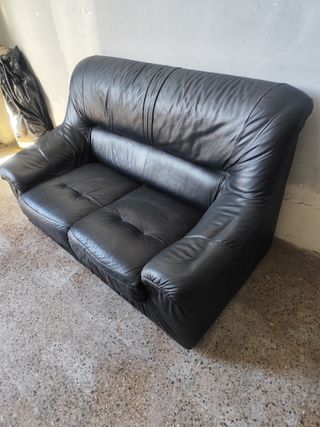 Sofá cuero 2 plazas