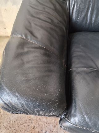Sofá cuero 2 plazas