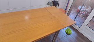 mesa cocina madera haya+ cuatro sillas