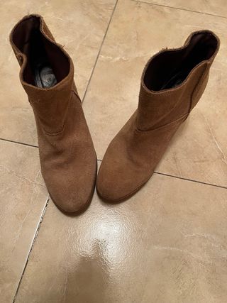 Botas