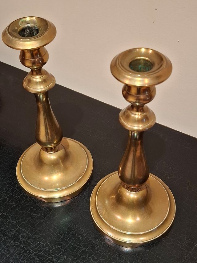 Pareja candelabros bronce