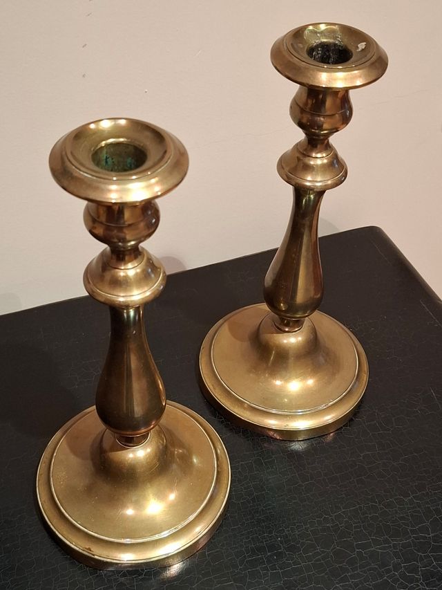 Pareja candelabros bronce