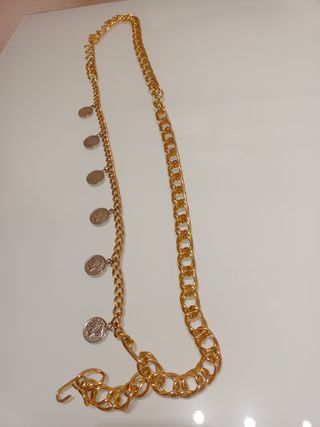 Cinturón de cadena monedas y pañuelos