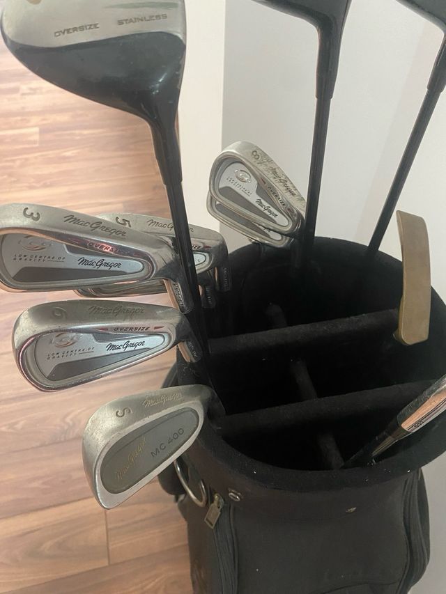 Palos de golf MacGregor