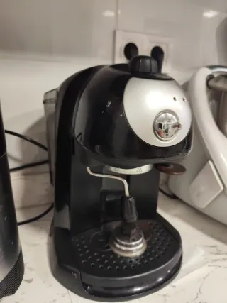 Cafetera delonghi EC 201