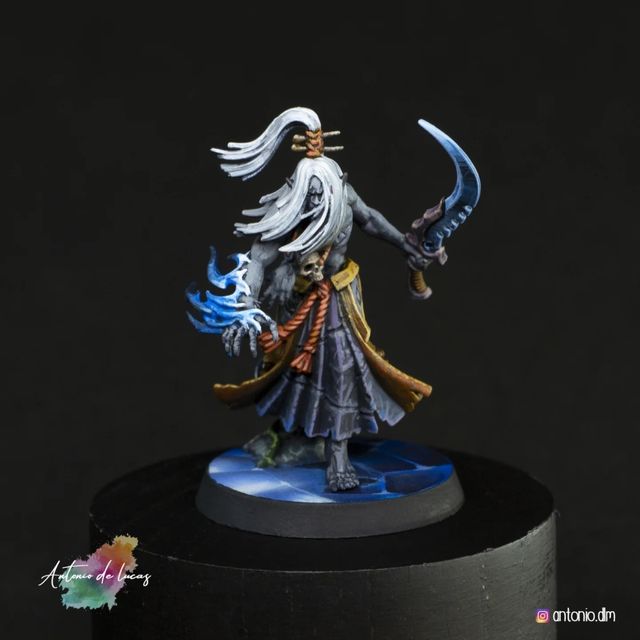 Pintor de miniaturas por encargo