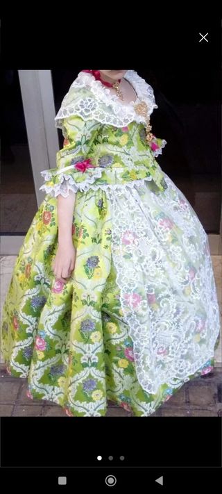Traje de fallera