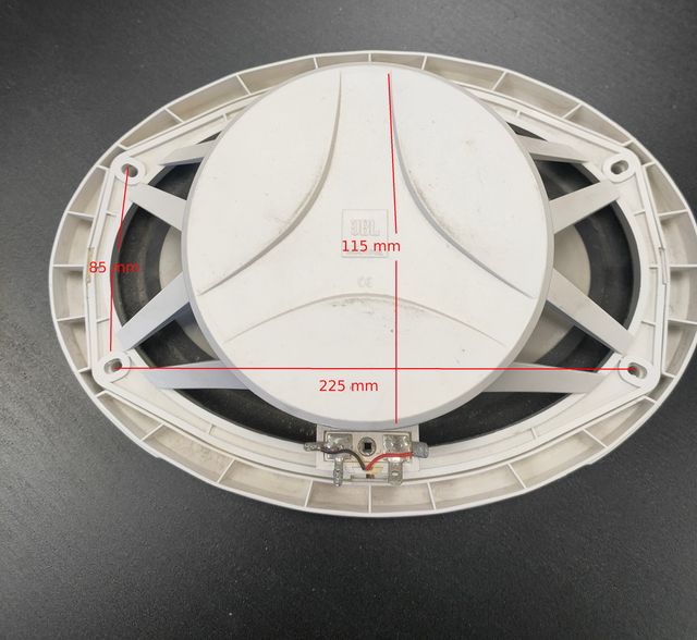 Altavoces de exterior JBL Marine ovalados 4 Ohm