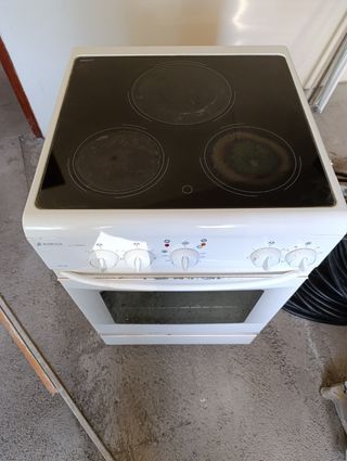 Conjunto vitrocerámica y horno edesa