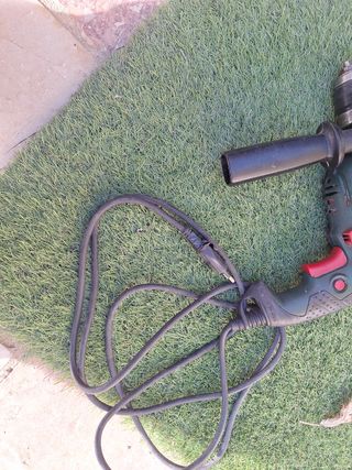 Taladro Bosch 570w