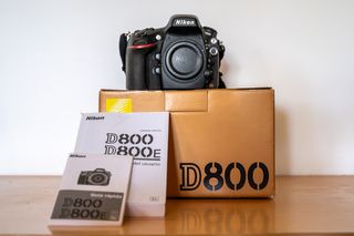 Nikon D800 Cámara Réflex Profesional + Objetivos