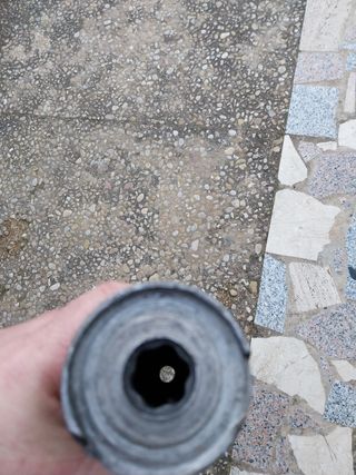 Soporte para colocar aperos  de  motoazada ,