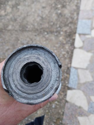 Soporte para colocar aperos  de  motoazada ,