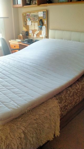Se vende topper cama