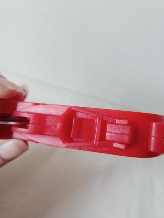 Taglia pizza a forma di vespa rossa, mai usato 