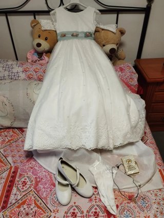 Vestido comunión completo y regalos