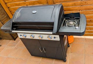 Barbacoa de gas con accesorios mas botella gratis