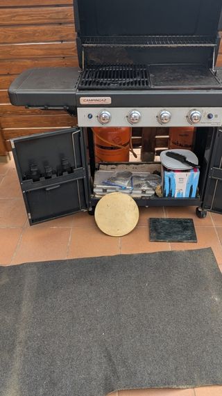 Barbacoa de gas con accesorios mas botella gratis