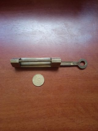 Candado antiguo Asiático .