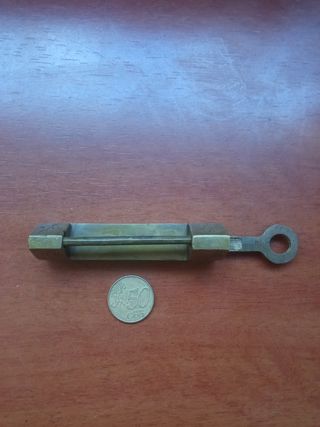 Candado antiguo Asiático .