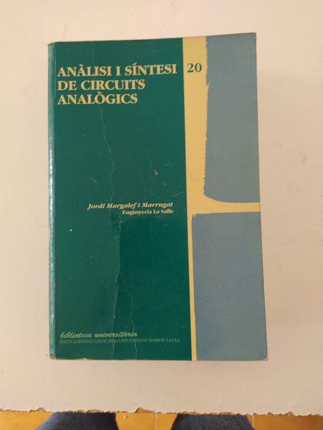 Analisi i sintesi de circuits analogics 