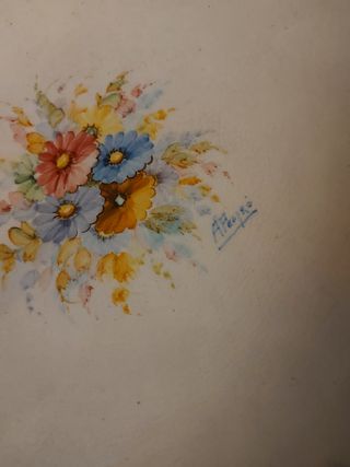 Fuente de centro antigua ,está firmada