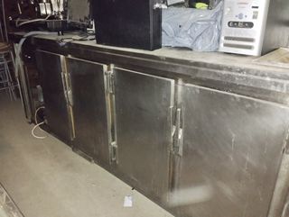 MOBILIARIO Y MAQUINARIA DE HOSTELERIA