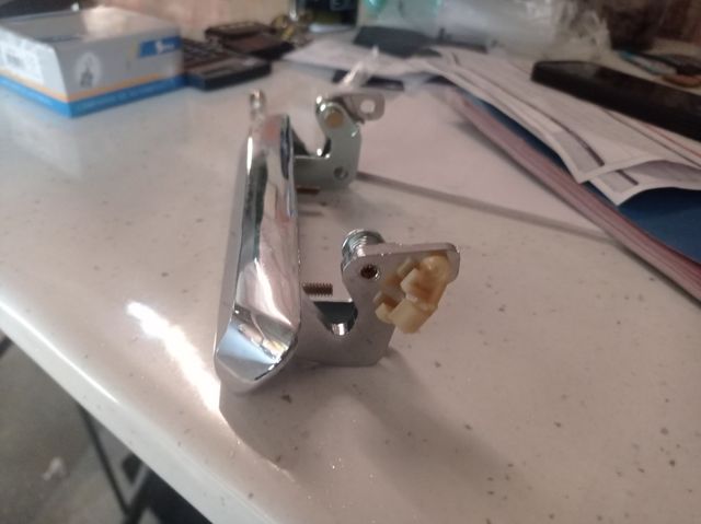 Maneta Nissan patrol