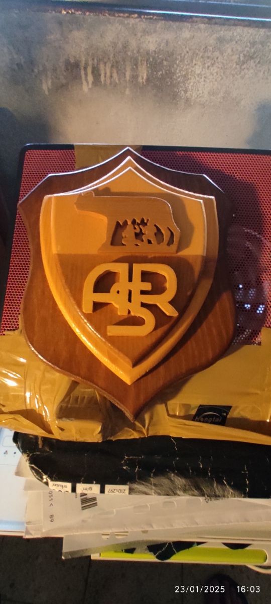 Scudetto AsR Roma in legno fatta a mano