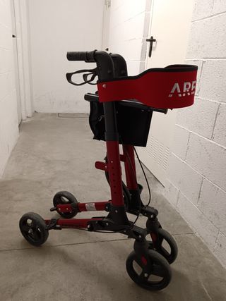 Andador cuatro ruedas