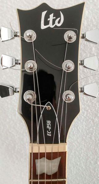Guitarra Eléctrica ESP LTD EC-256