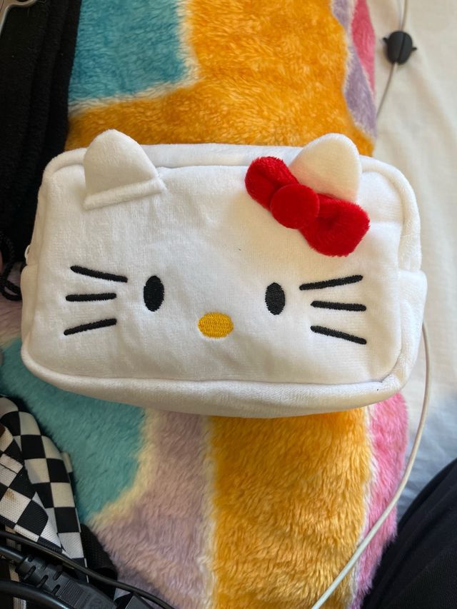 estuche hello kitty