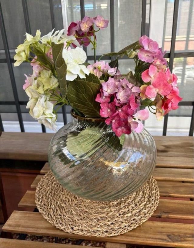 JARRÓN REDONDO DE CRISTAL