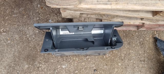 Guantera Seat Ibiza j6