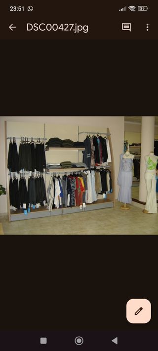 Mobiliario tienda textil
