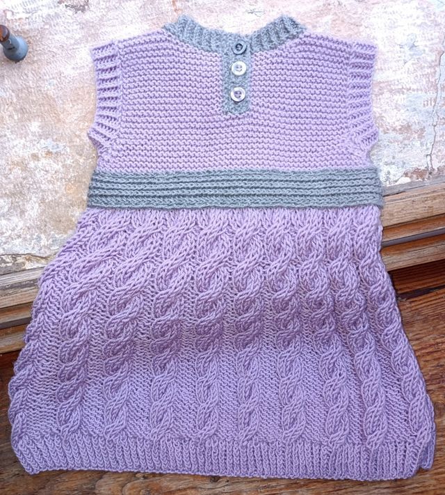 Vestitino e babbucce neonata