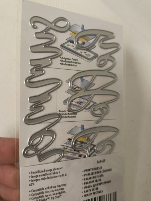 Fustella metallica sizzix - scritte