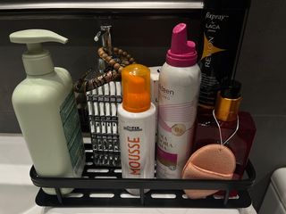 Estantes organizadores baño