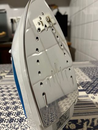 Ferro da stiro a vapore