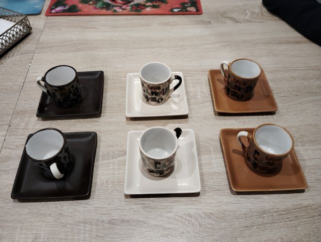 Conjunto de chávenas de café