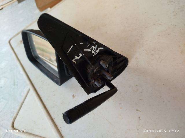 Espejo de Peugeot 205