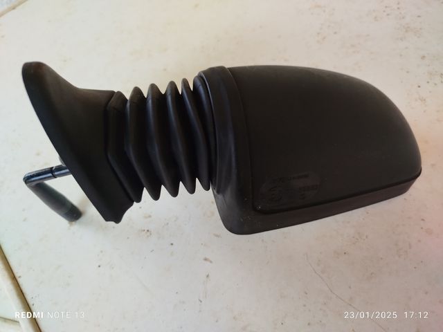 Espejo de Peugeot 205