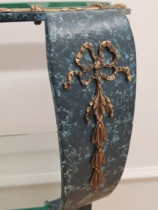 Mueble consola recibidor. Con 2 repisas cristal