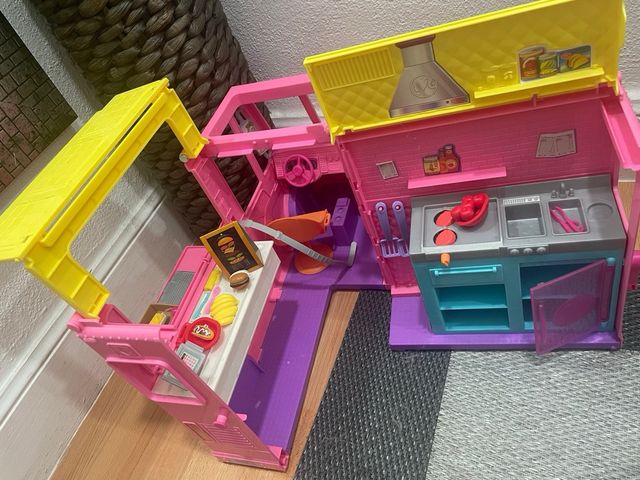 AUTOCARAVANA DE BARBIE COMO NUEVA