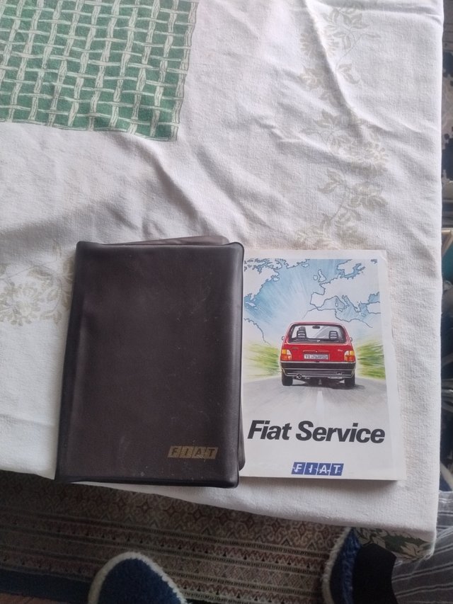 Manual servicio y carpeta Fiat