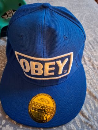 Gorra de visera plana OBEY