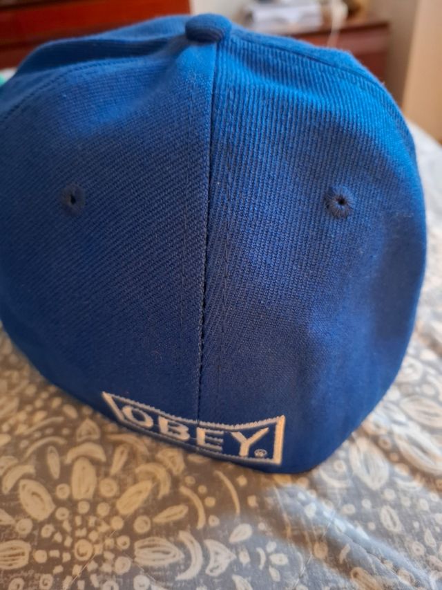 Gorra de visera plana OBEY